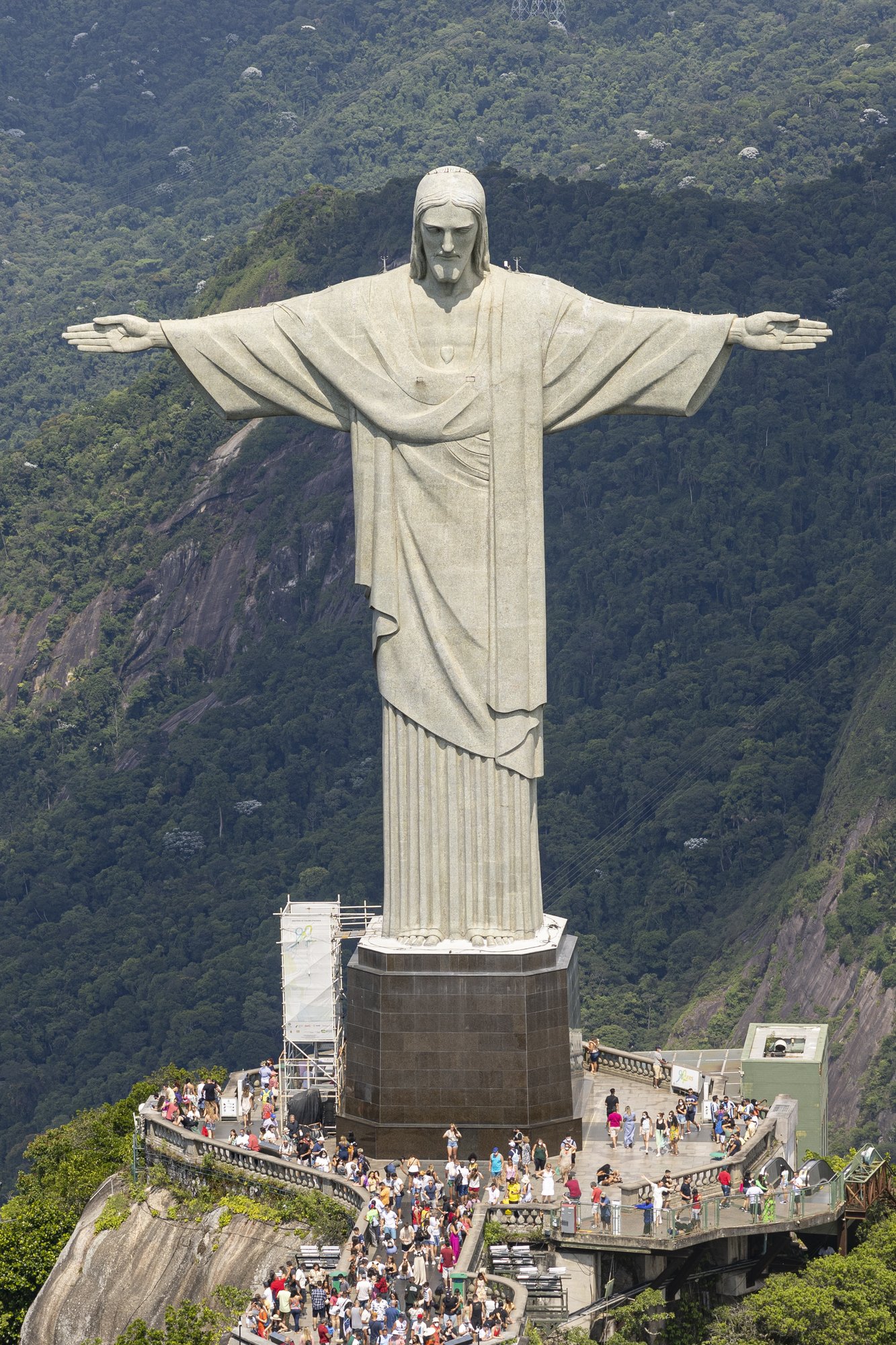Cristo Redentor visto do centro do Rio