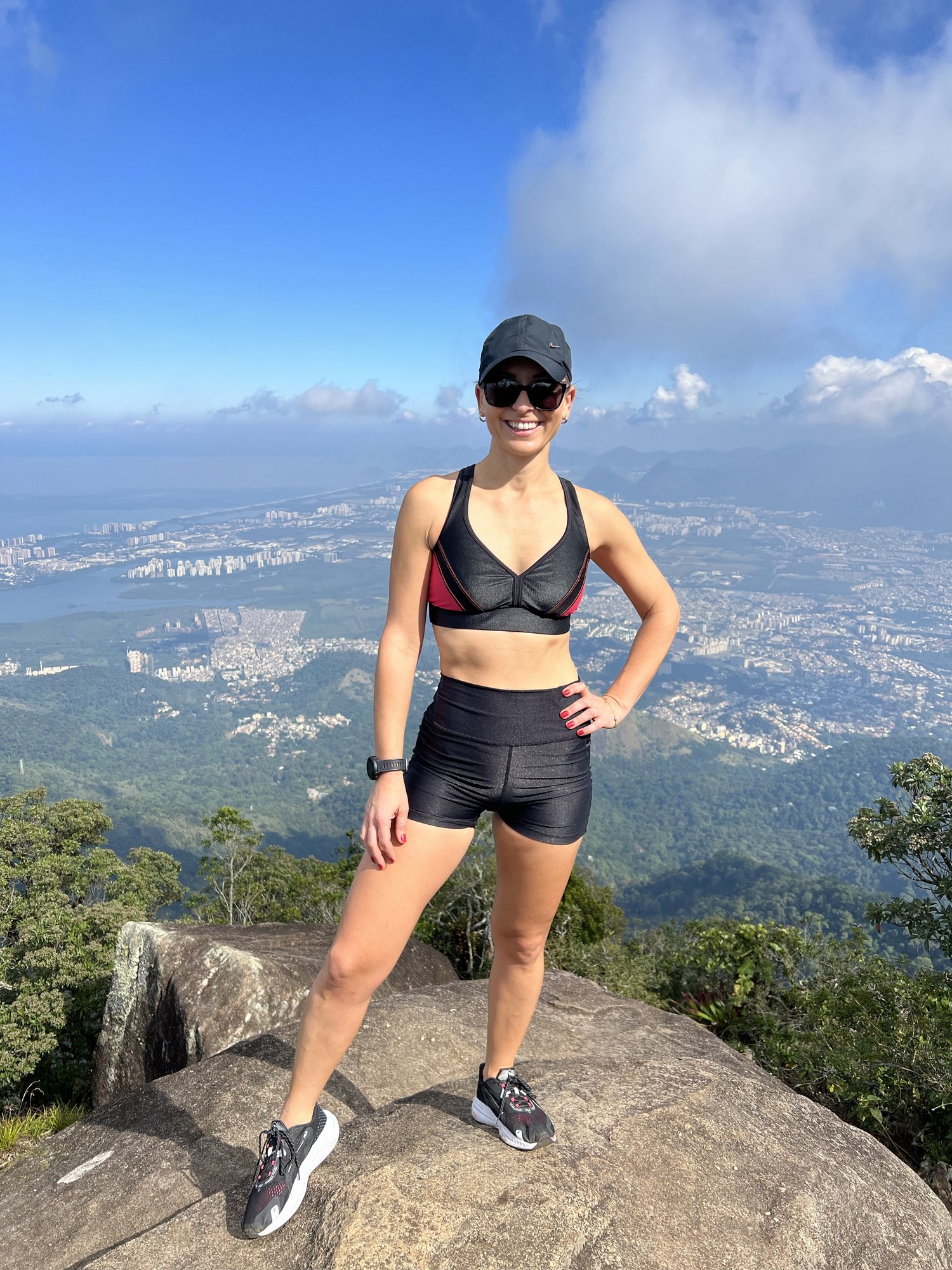 Vista panorâmica do Rio de Janeiro do topo do Bico do Papagaio